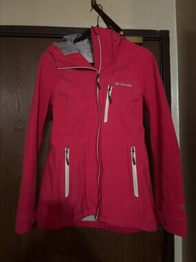Pink Columbia Fall/ Winter Waterproof Lightweight Outerwear Jacket